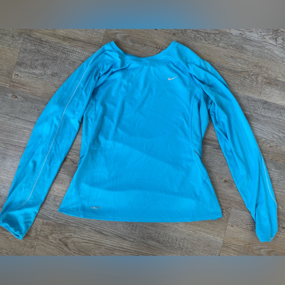 NIKE FitDry Long Sleeve
